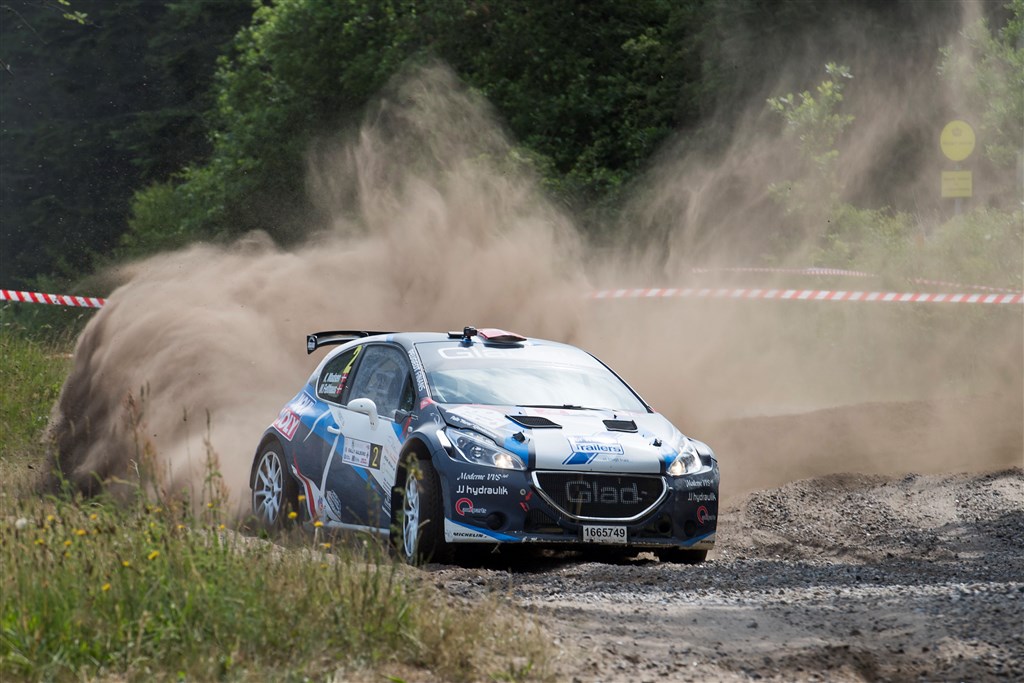 Kenneth Madsen og Mette Felthaus har deres sidste start med deres trofaste Peugeot 208 T16 R5.
(Foto: Jokum Tord Larsen)